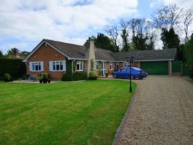 4 bedroom Detached f...